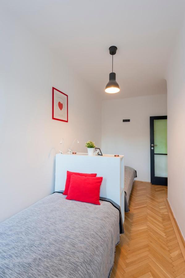 New Design Apartment By Gozsdu Court Budapest Eksteriør bilde