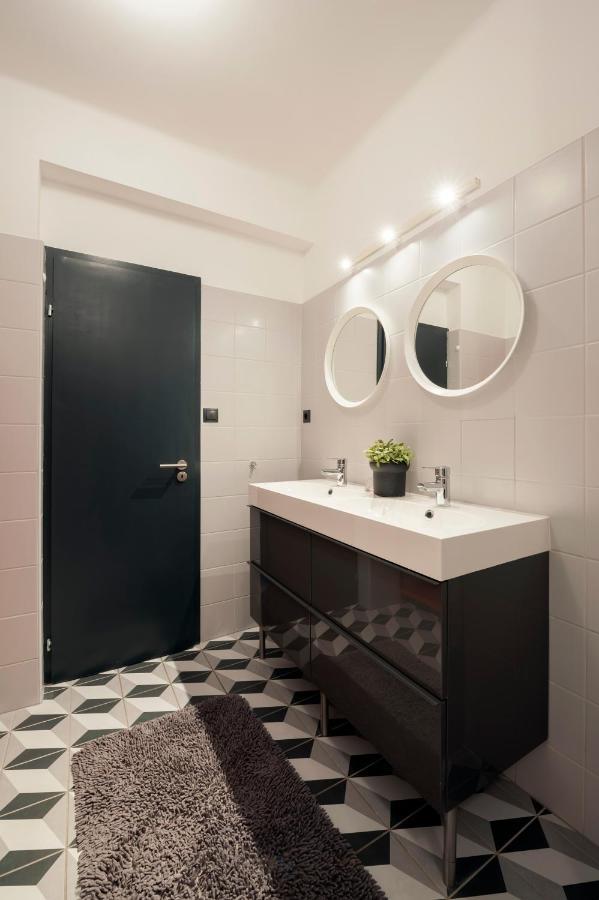 New Design Apartment By Gozsdu Court Budapest Eksteriør bilde